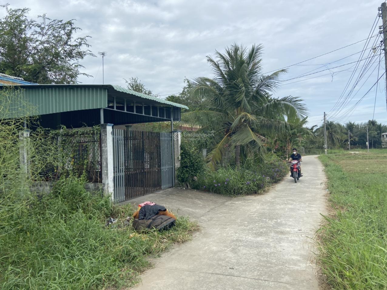 Cho thuê đất (512m2) làm kho bãi - giá bèo tại Tân An, Long An Cho thuê đất (512m2) làm kho bãi - giá bèo tại Tân An, Long An