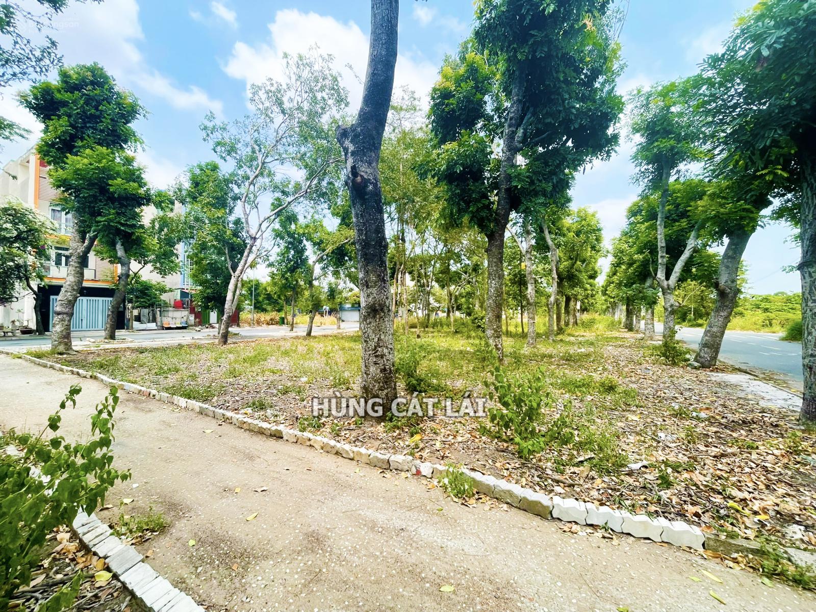 Hùng Cát Lái - Bán lô sổ đỏ MT đường đôi công viên rộng 48m, DT 6x20m, Tây Nam, giá 71.5 tr/m2 Hùng Cát Lái - Bán lô sổ đỏ MT đường đôi công viên rộng 48m, DT 6x20m, Tây Nam, giá 71.5 tr/m2