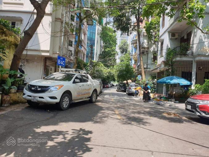 Bán nhà mới 5 tầng, Lô góc 3 mặt thoáng, thang máy, Phân lô B Đầm Trấu, Ô tô Đỗ Cửa, 80m2, 21 tỷ