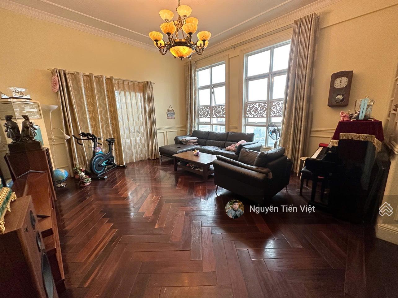 Chính chủ bán gấp căn hộ 193m2 chung cư The Manor. Lh 0981 343 ***