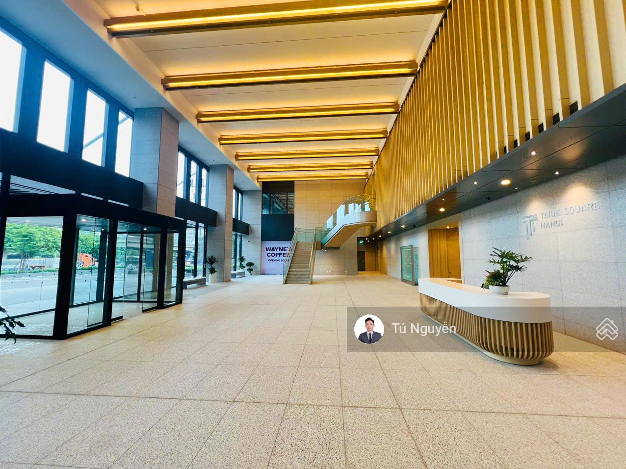 Toà nhà Taisei Square Ha Noi - 289 Khuất Duy Tiến cho thuê VP view Hồ. DT: 1.246m2 cắt nhỏ từ 216m2