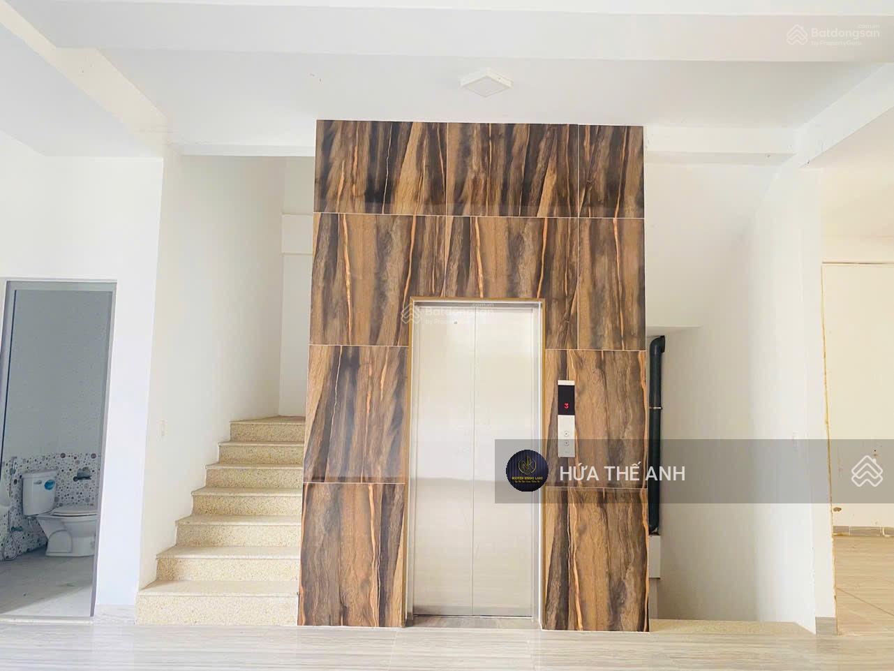 MT NGUYỄN HỮU THỌ, Đang cho thuê 100tr/tháng, 310m2 MT đường 33m, đoạn đẹp nhất con đường
