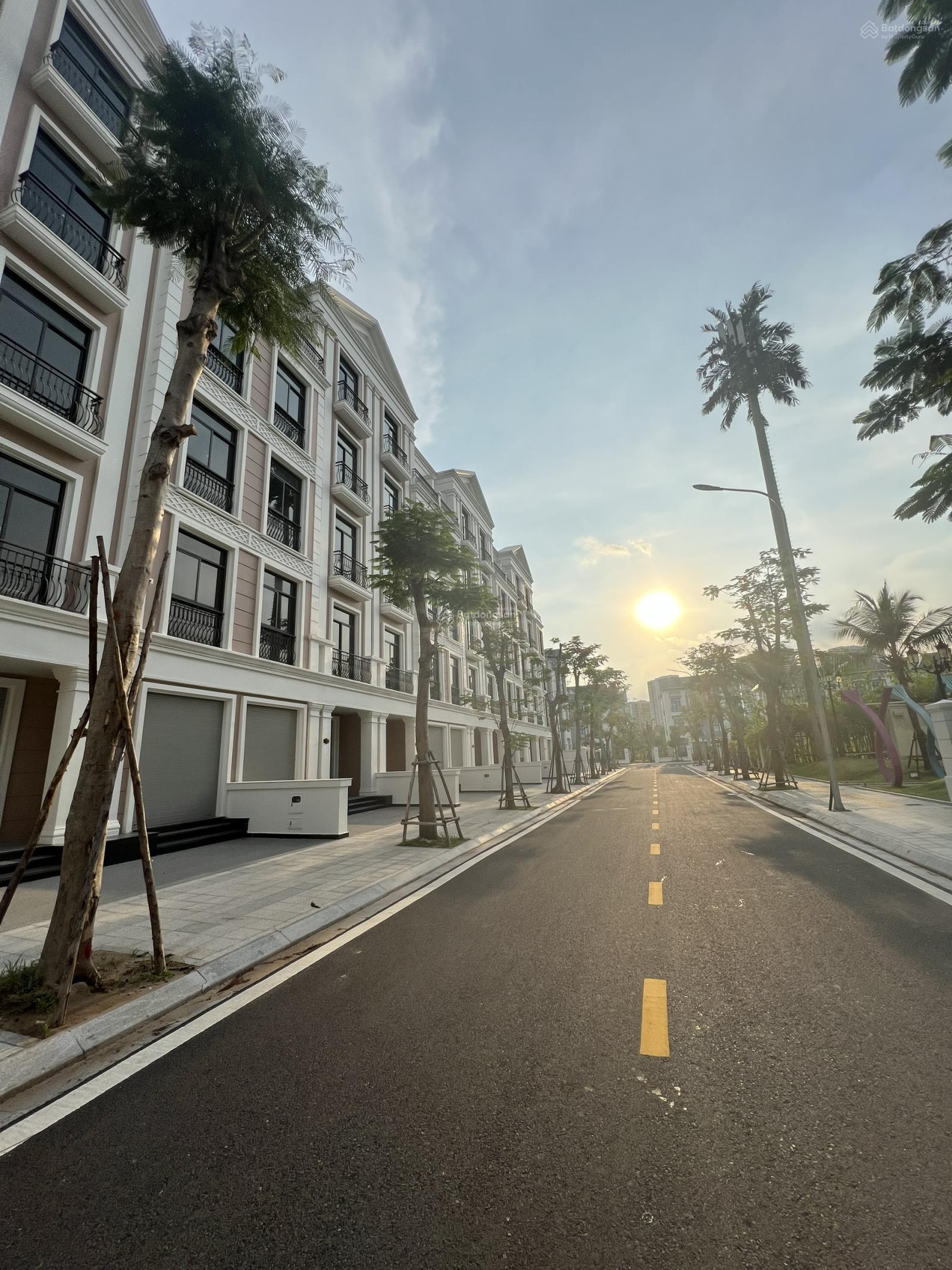 Bán gấp nhà liền kề Vinhomes Q9 chỉ 14.5 BTP tỷ rẻ nhất thị trường LH 0938 703 ***