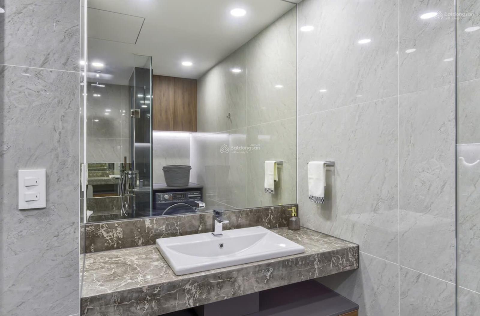 Tôi chính chủ bán gấp căn góc 2PN, view trực diện sông Hàn và cầu Rồng vì lí do cá nhân