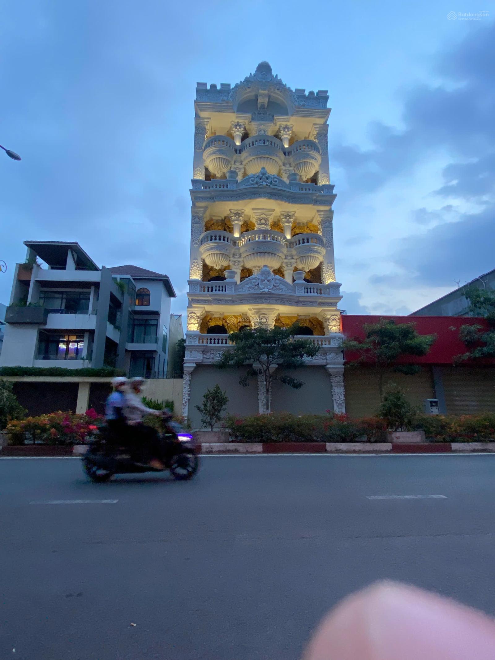 Bán nhà ngay ngã tư trung tâm hành chính TP Dĩ An - Bình Dương (ngay cafe Yes)