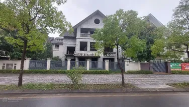 BÁN BIỆT THỰ MẶT CÔNG VIÊN DỰ ÁN SUNNY GARDEN SÀI SƠN QUỐC OAI. DT 300M2. MT 16M. 3,5 TẦNG