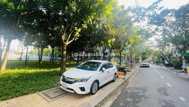 Căn góc 2MT bán gấp nhà phố DT 5x20m, giá 15.499 tỷ, nhà 1 trệt 3 lầu ST nhà đẹp, LH 0903 870 ***