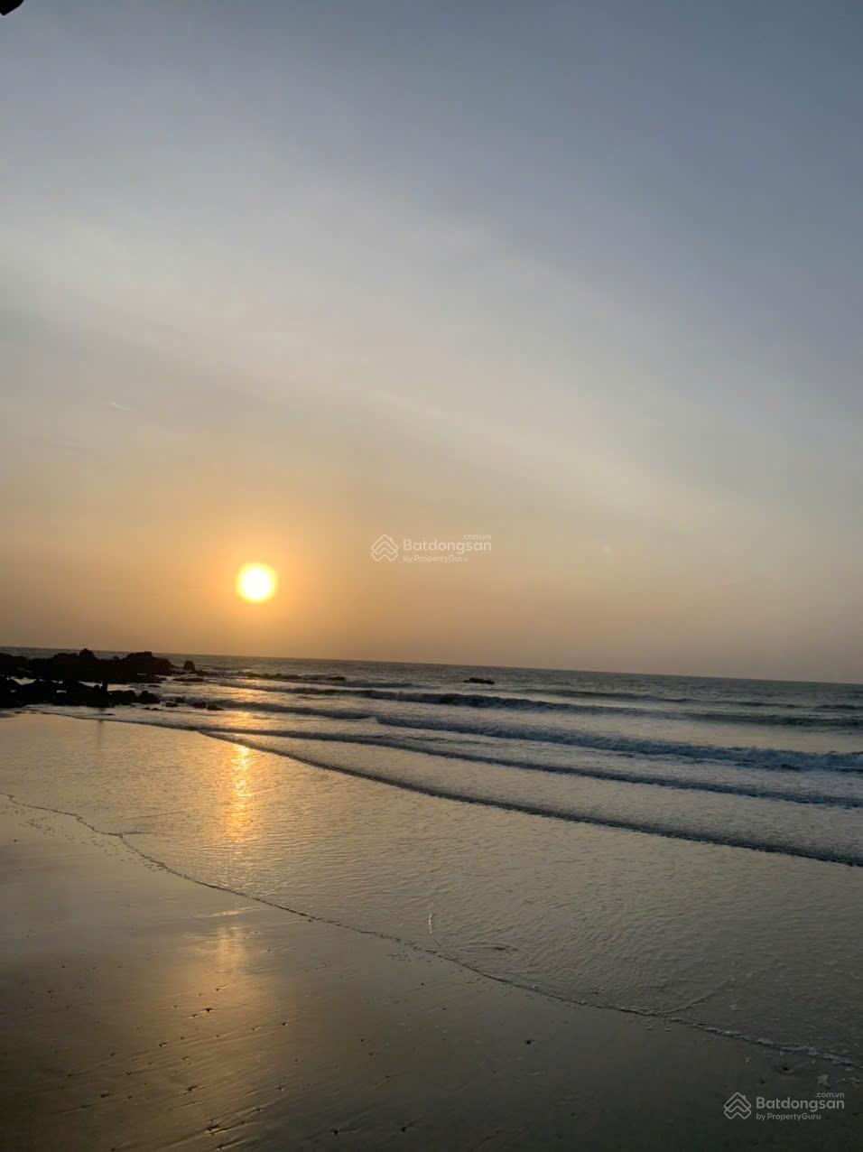 Bán nhà cấp 4, mặt tiền đường ven biển, Phan Rí Cửa, view đẹp