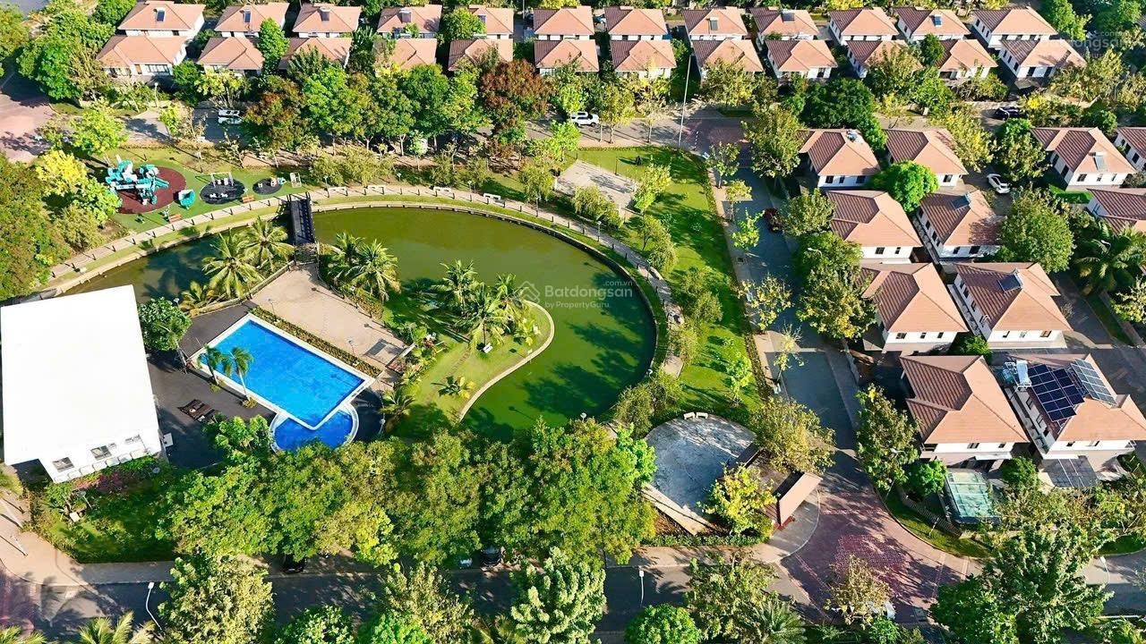 CHÍNH CHỦ BÁN BIỆT THỰ ViEW RẠCH VALORA KIKYO, P. PHÚ HỮU Q9 ( NHÀ THÔ ) Diện tích: 261,7m