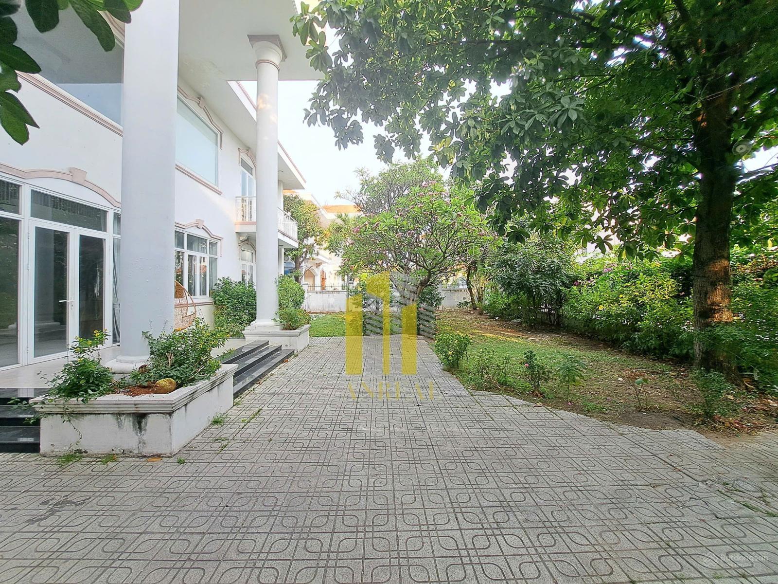 Biệt thự Trần Não 530m2 sân vườn hồ bơi - an ninh tuyệt đối Biệt thự Trần Não 530m2 sân vườn hồ bơi - an ninh tuyệt đối
