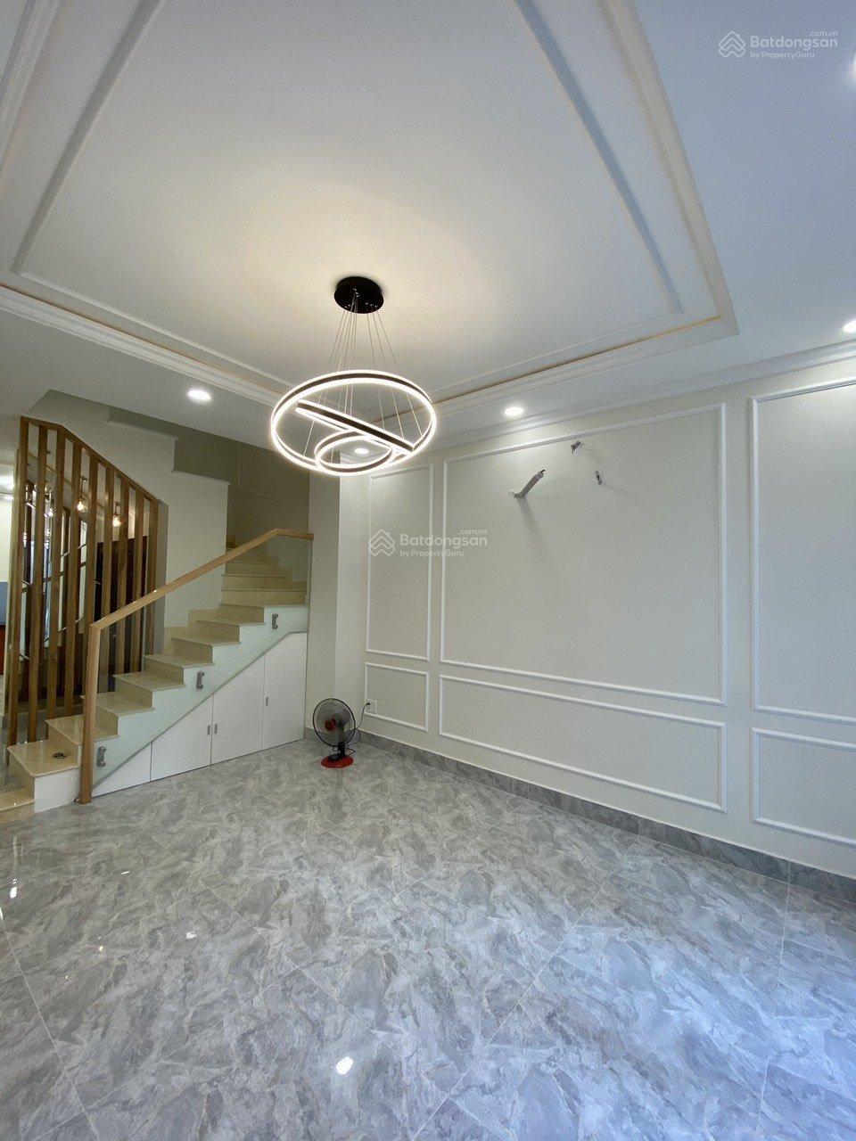 Hót! Nhà mới 4 tầng HXH ngay Lê Văn Sỹ, Phường 1, Tân Bình. DT 32m2 chỉ hơn 6 tỷ