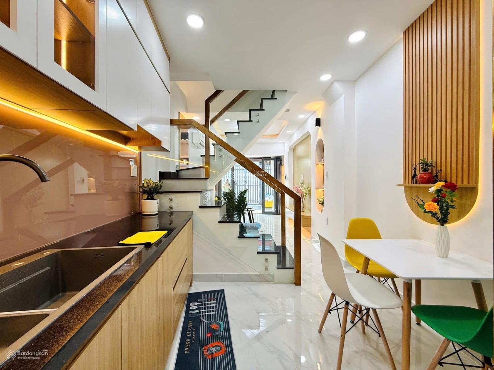 Chủ cần bán gấp DT 43m2, giá 2 tỷ 050 triệu Nguyễn Thái Sơn, Phường 5, Gò Vấp. Có sẵn nội thất Chủ cần bán gấp DT 43m2, giá 2 tỷ 050 triệu Nguyễn Thái Sơn, Phường 5, Gò Vấp. Có sẵn nội thất