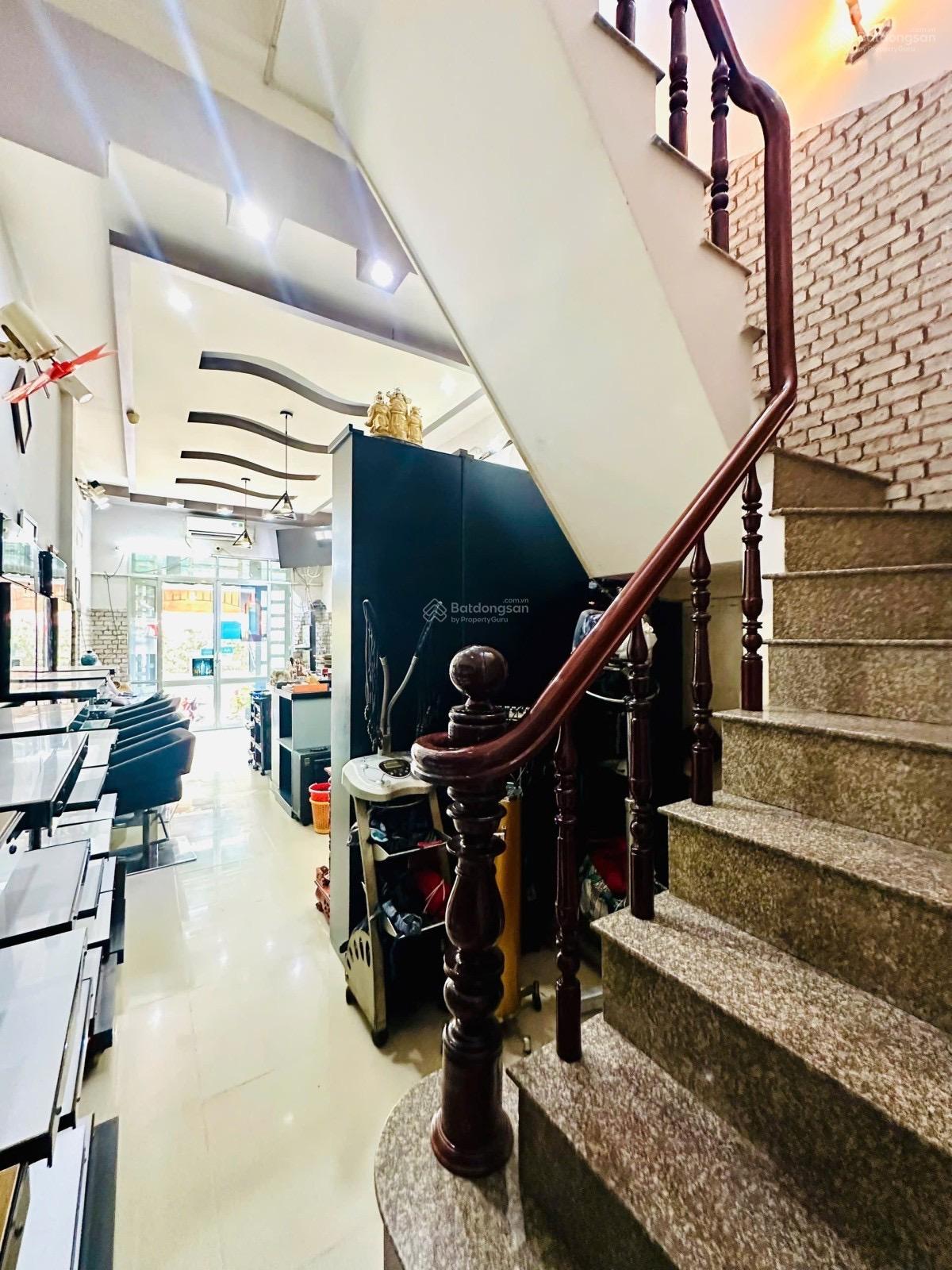 Mặt tiền kinh doanh - Thảo Điền - 18 tỷ - đường 16m - nhà 2 tầng - 2PN - 68m2 - (3,5m x 19,5m)