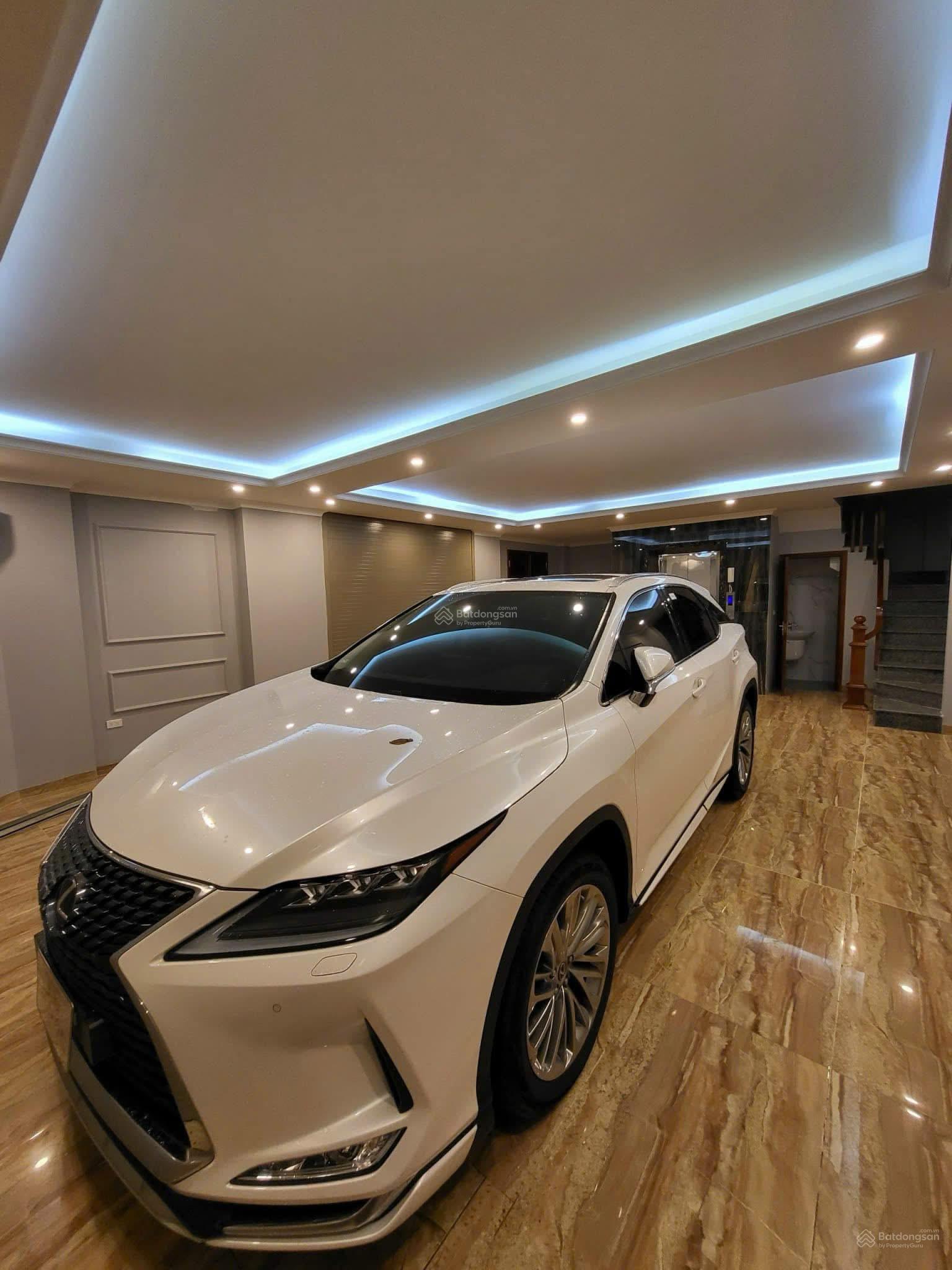 36 Tỷ sở Hữu ngay mảnh đất còn sót lại tại Lạc Long Quân: Lô góc Dt100m2 mt5.5, Vỉa hè ô tô tránh.