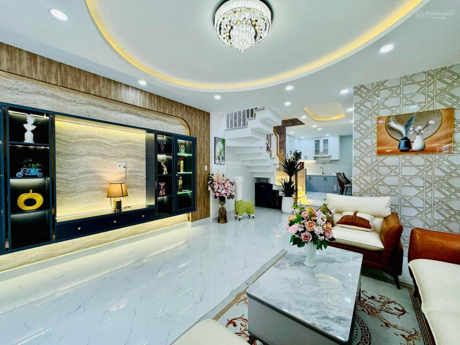 NHÀ CẦN BÁN ĐƯỜNG BÙI THỊ XUÂN, PHƯỜNG 2, TÂN BÌNH GẦN CHỢ PHẠM VĂN HAI GIÁ 2 tỷ 180/ 47m2, HẺM OTO