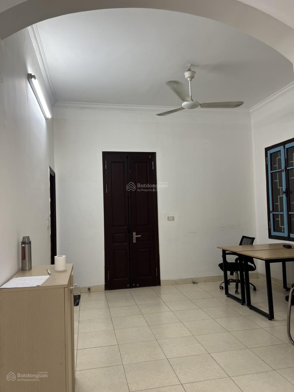 Cho thuê biệt thự Nguyễn Huy Tưởng, Thanh Xuân. DT 180m2, XD 100m2, 4 tầng. Giá 40 triệu/tháng