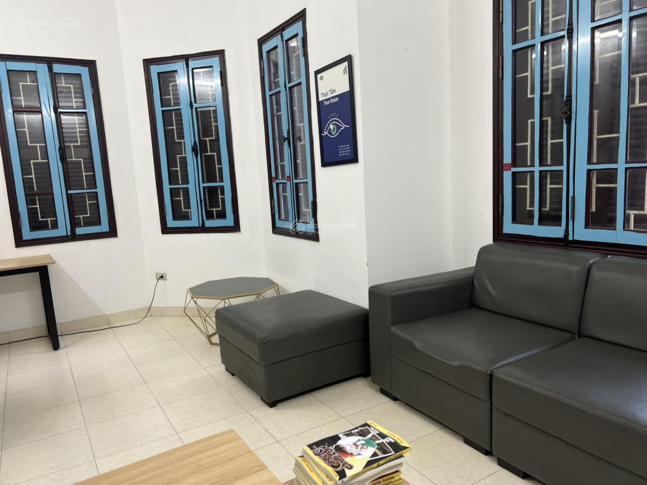Cho thuê biệt thự Nguyễn Huy Tưởng, Thanh Xuân. DT 180m2, XD 100m2, 4 tầng. Giá 40 triệu/tháng
