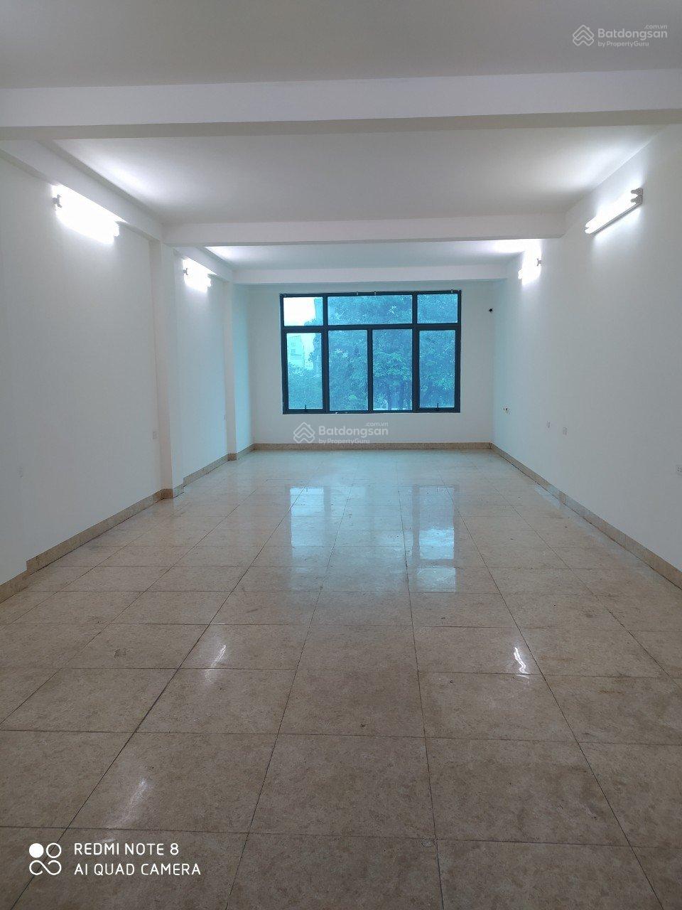 Chính chủ cho thuê văn phòng 75m2 giá 9tr tại 166 Vạn Phúc - Tố Hữu, Hà Đông: LH 0989 344 ***