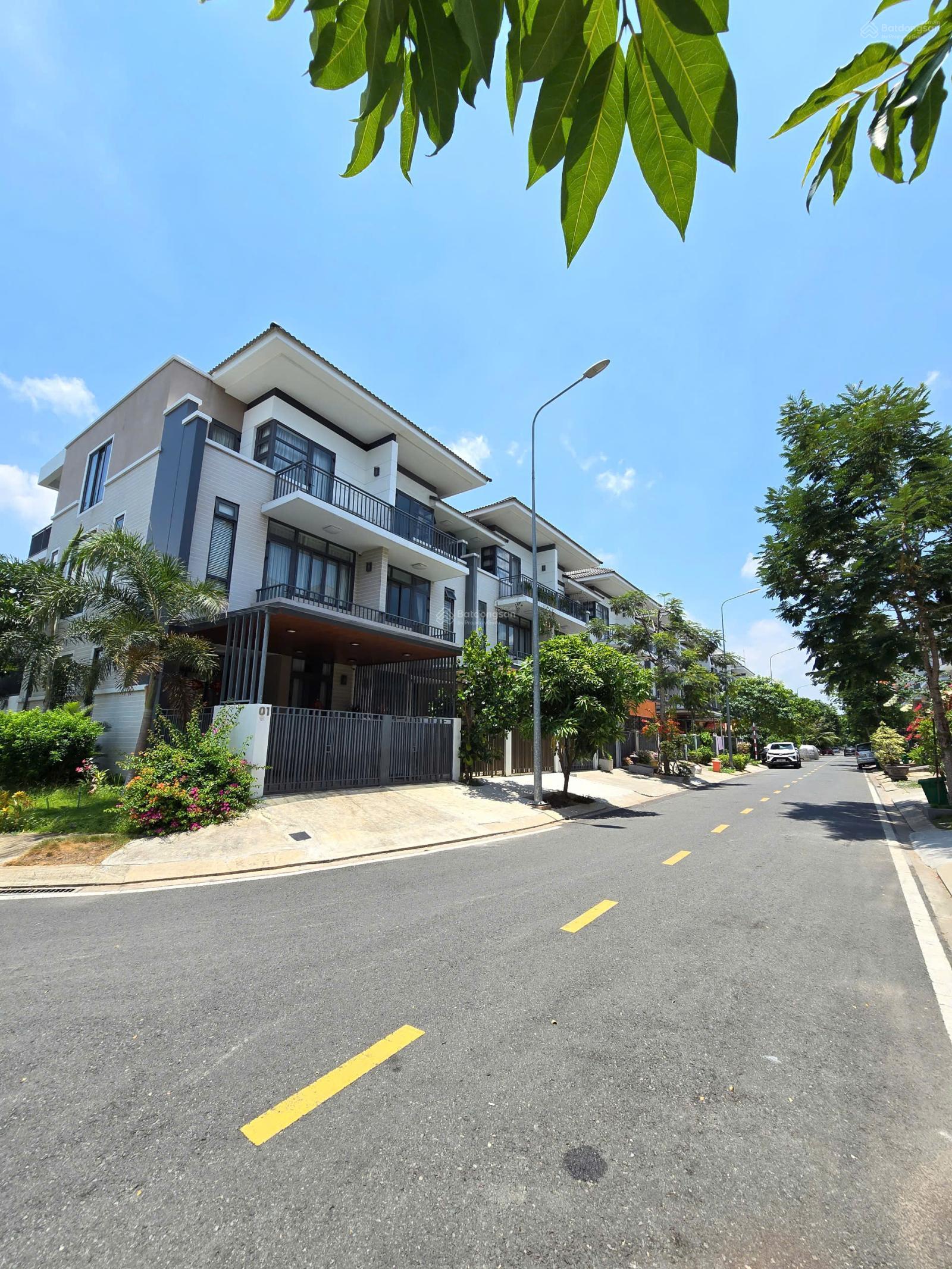 Chính chủ cho thuê gấp nhà phố Lavila, diện tích 6x17,6m nhà full NT, giá 18tr / tháng