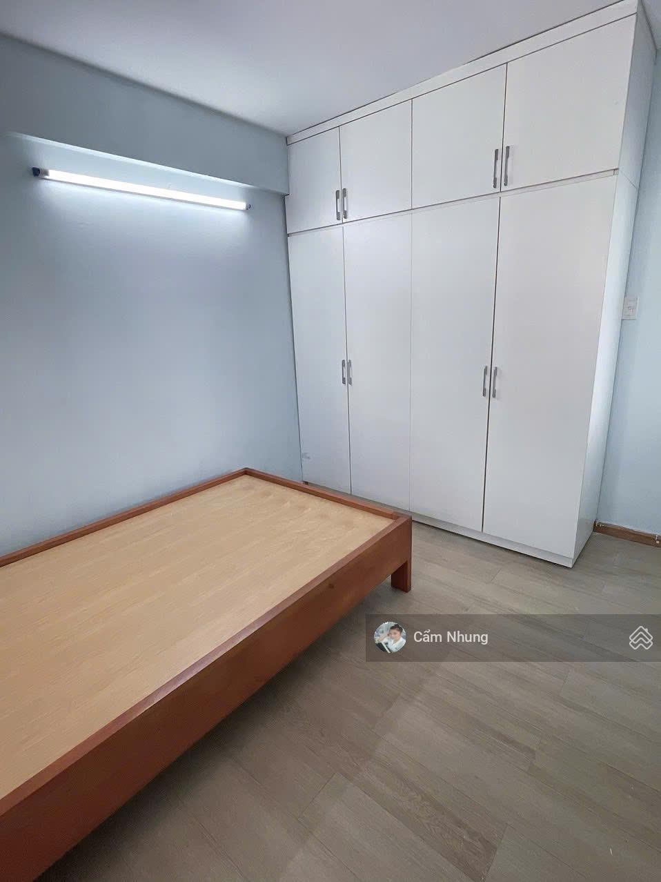 Bán căn hộ tại ehome4, tầng 4, DT 41m2 giá chỉ 980tr nhà đẹp góc nhà sáng LH ngay 0908 002 ***