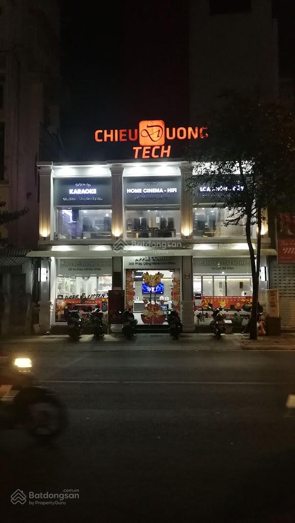 Cho thuê nhà MT đường Hai Bà Trưng, Đa Kao, Quận 1. DT: 9x15m. 1 trệt 1 lầu
