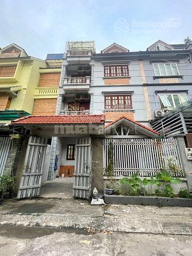 Bán Liền Kề Vĩnh Hoàng, DT 115m 4 tầng, giá 33 tỷ, LH 0989 604 ***