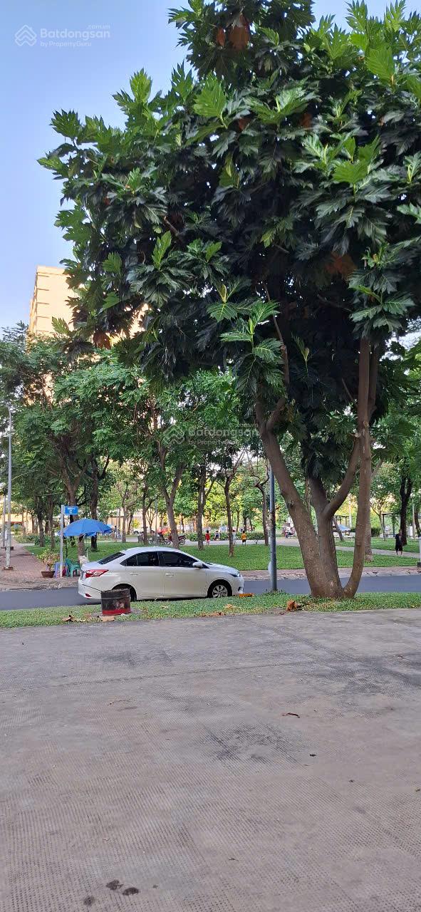 Cho thuê Bình Khánh 66,1m2 2PN 2WC căn góc view ngoài full NT tại An Khánh Q2 HCM, giá 10 triệu