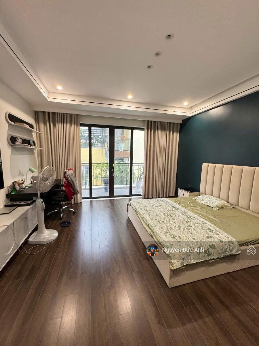 Bán nhà LK khu dịch vụ La Dương đối diện TTTM Aeon Mall Dương Nội, Hà Đông - 50m2x4T full nội thất