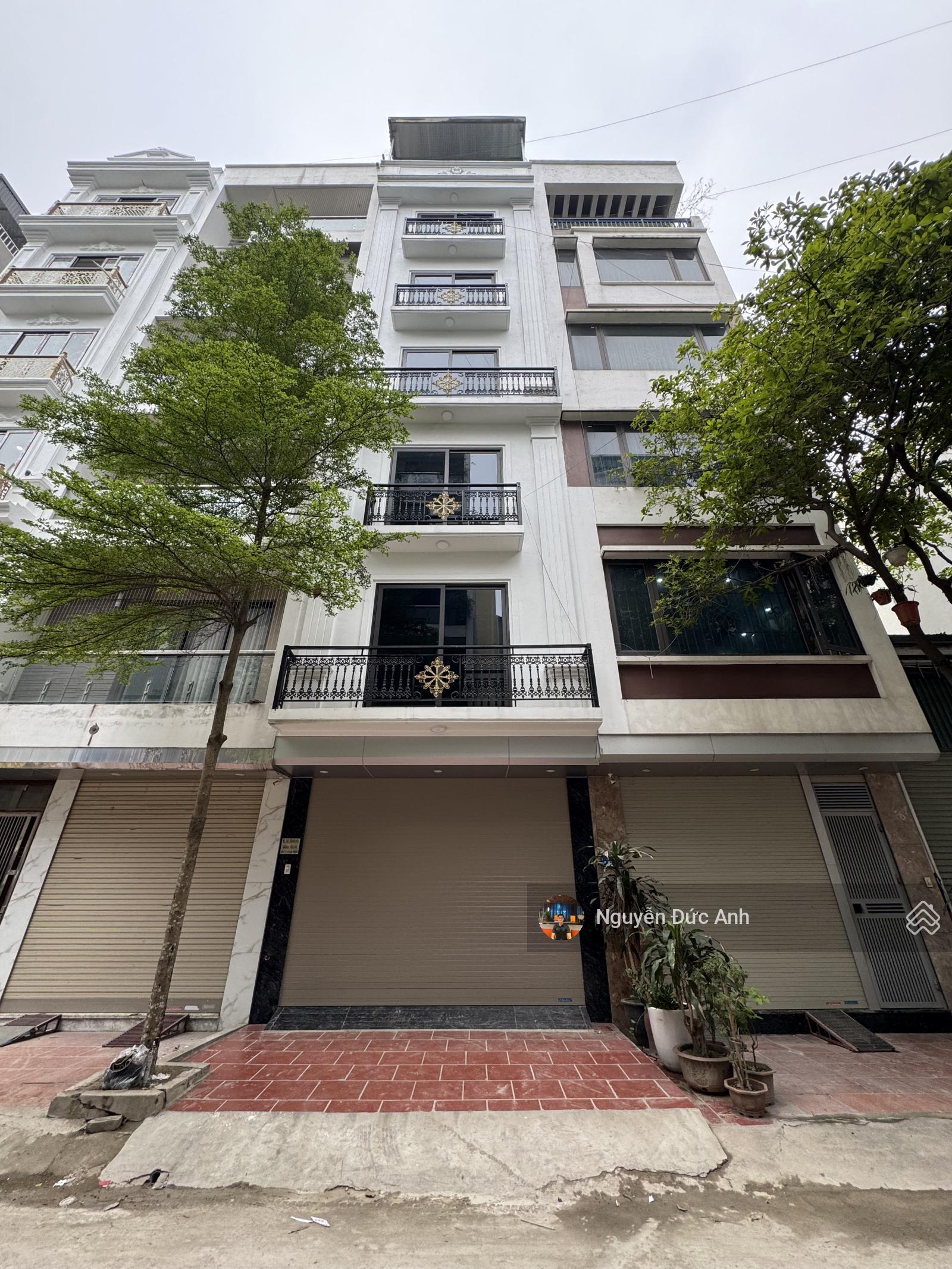 Bán nhà LK khu dịch vụ La Dương đối diện TTTM Aeon Mall Dương Nội, Hà Đông - 50m2x4T full nội thất