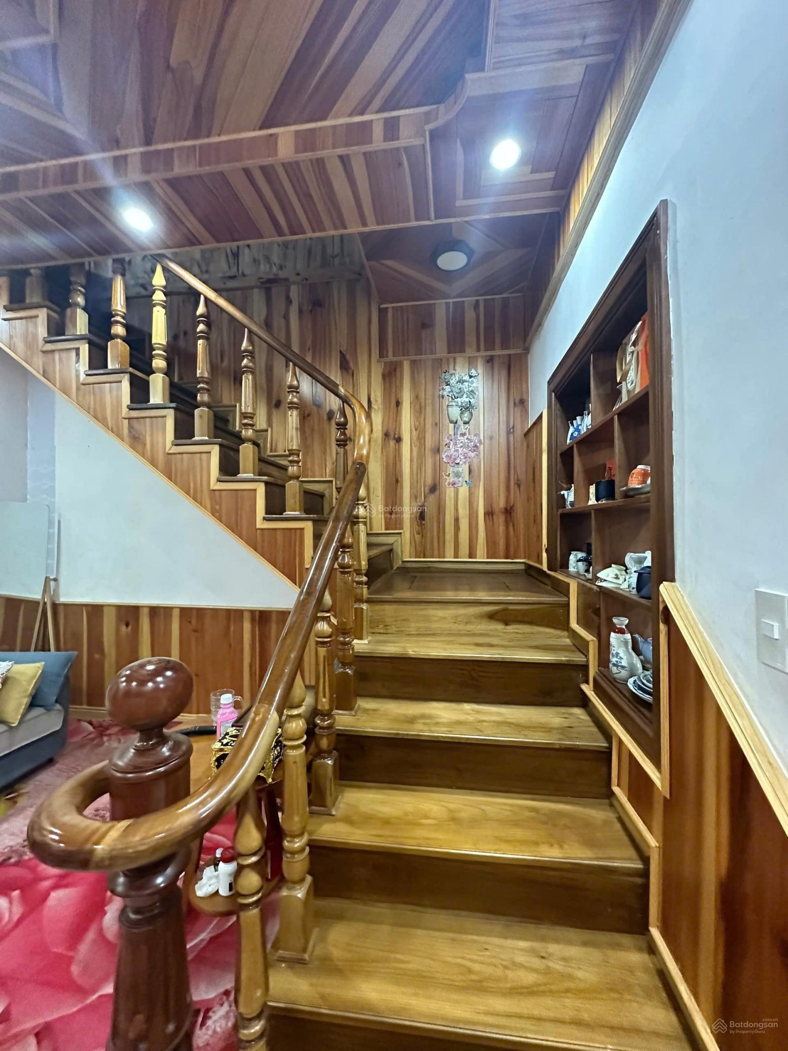 Bán nhà Phường 10, Đà Lạt. Ngay mặt tiền khu văn minh. Uyên 0948 676 ***