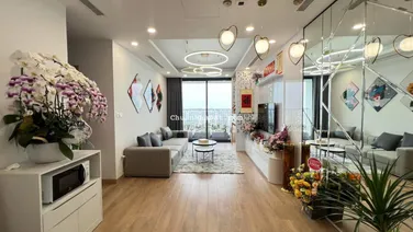 Bán gấp! Bán gấp căn 2 phòng ngủ Green Park Phương Đông, DT: 60m2, giá từ 4.7 tỷ, full đồ đẹp