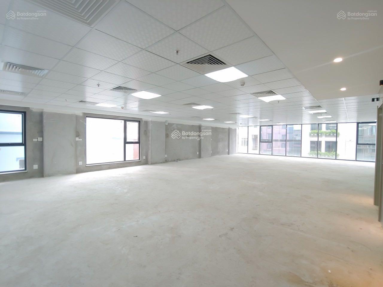 BQL tòa nhà Green Park Tower 33 Dương Đình Nghệ cho thuê VP, DT từ 98m -250m -330m2 -427m -520m2