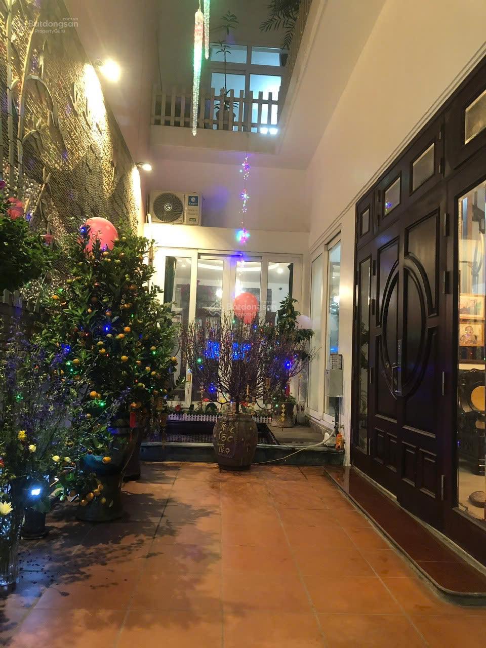 Bán nhà như mới, full nội thất cao cấp, ngõ ô tô rộng, giá chỉ 32tỷ tại Định Công Thượng, Hoàng Mai