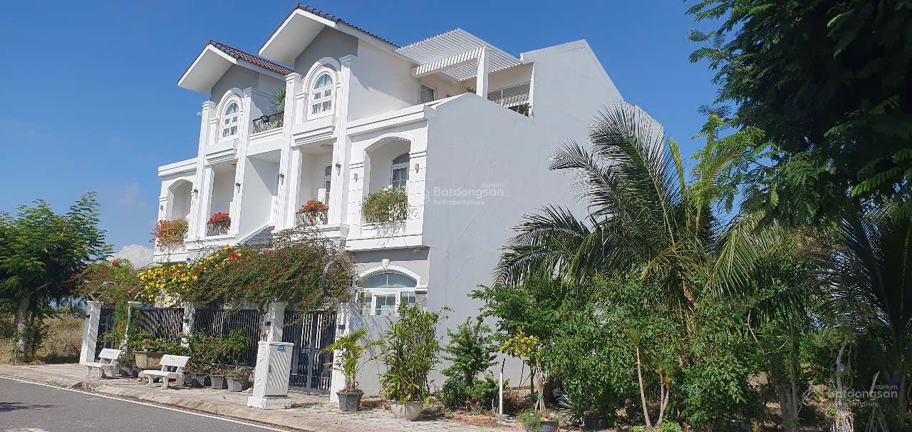 Bán Golden Bay biệt thự D16-28 Đông Nam view hướng biển, gần trục Nguyễn Tất Thành. LH: 0946 753 ***
