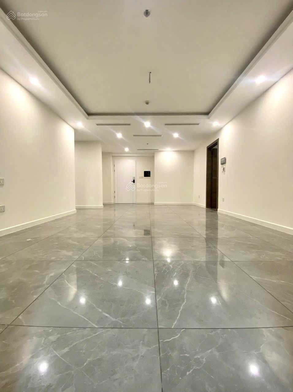 Cho thuê căn hộ 3PN+2WC Sunshine Diamond River giá 22tr