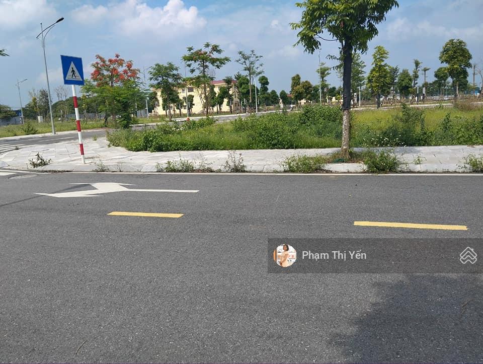 Bán đất nền dự án Phương Đông Green Valley, trục chính cổng vào dự án giá 23 triệu / m2, DT 114 m2