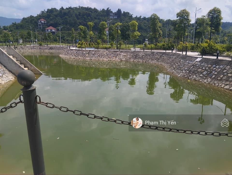 Bán đất nền dự án Phương Đông Green Valley, trục chính cổng vào dự án giá 23 triệu / m2, DT 114 m2