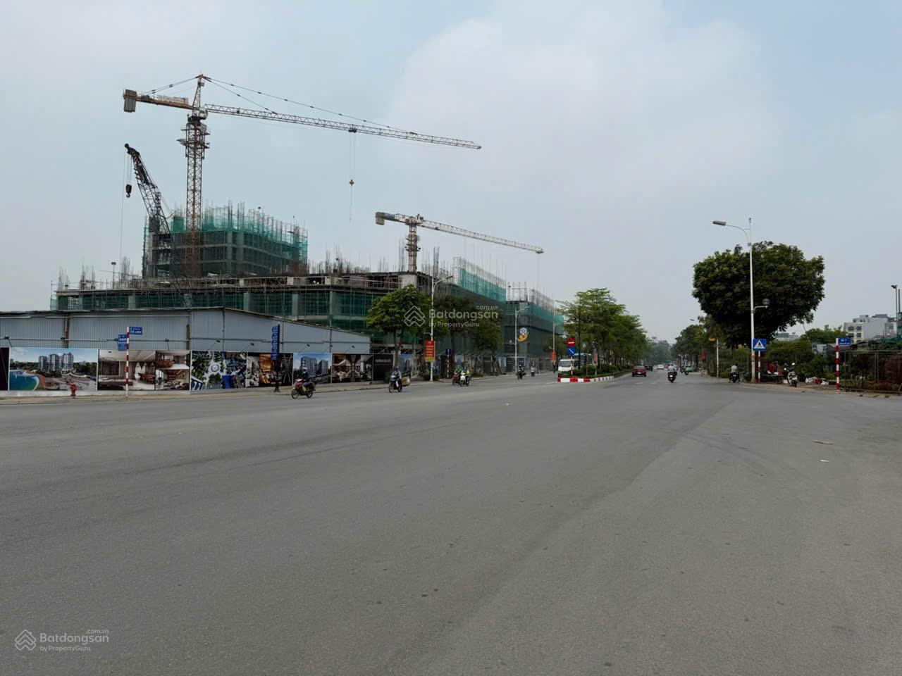 CẦN BÁN NHÀ MẶT PHỐ CỔ LINH LONG BIÊN HÀ NỘI. CẦN BÁN NHÀ MẶT PHỐ CỔ LINH LONG BIÊN HÀ NỘI.