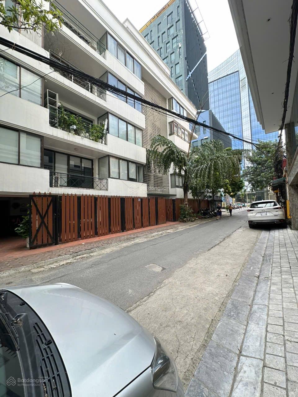 Bán lô đất mặt ngõ to Xuân Đỉnh thông sang Ngoại Giao Đoàn. Diện tích sổ đỏ: 200m2, mặt tiền 12m