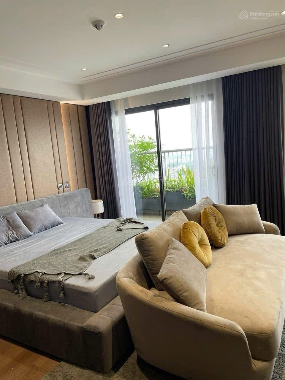 SiêSiêu hiếm! Bán 4 ngủ tại Hinode City, DT: 132m2, full nội thất, view đẹp, giá 13,5 tỷ, sổ đỏ sẵn