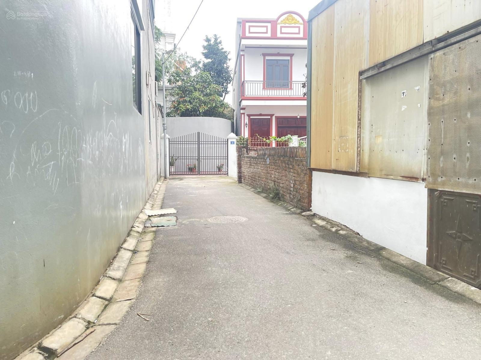 BÁN GẤP 100m kiêu kỵ, giá đẹp, vị trí đẹp, mặt tiền 8m hậu 8.2m sau này có thể chia đôi BÁN GẤP 100m kiêu kỵ, giá đẹp, vị trí đẹp, mặt tiền 8m hậu 8.2m sau này có thể chia đôi