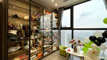 Chính chủ cần bán gấp CH 2PN, 2WC +1 tại The Tonkin - Smart City, DT 72m2, giá 4 tỉ. LH 0869 181 ***