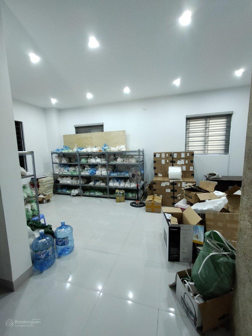 Cho thuê nhà biệt thự Mỹ Đình - Lưu Hữu Phước DT 200m2, 4T, MT 30m thông sàn, nhà mới 45tr/th