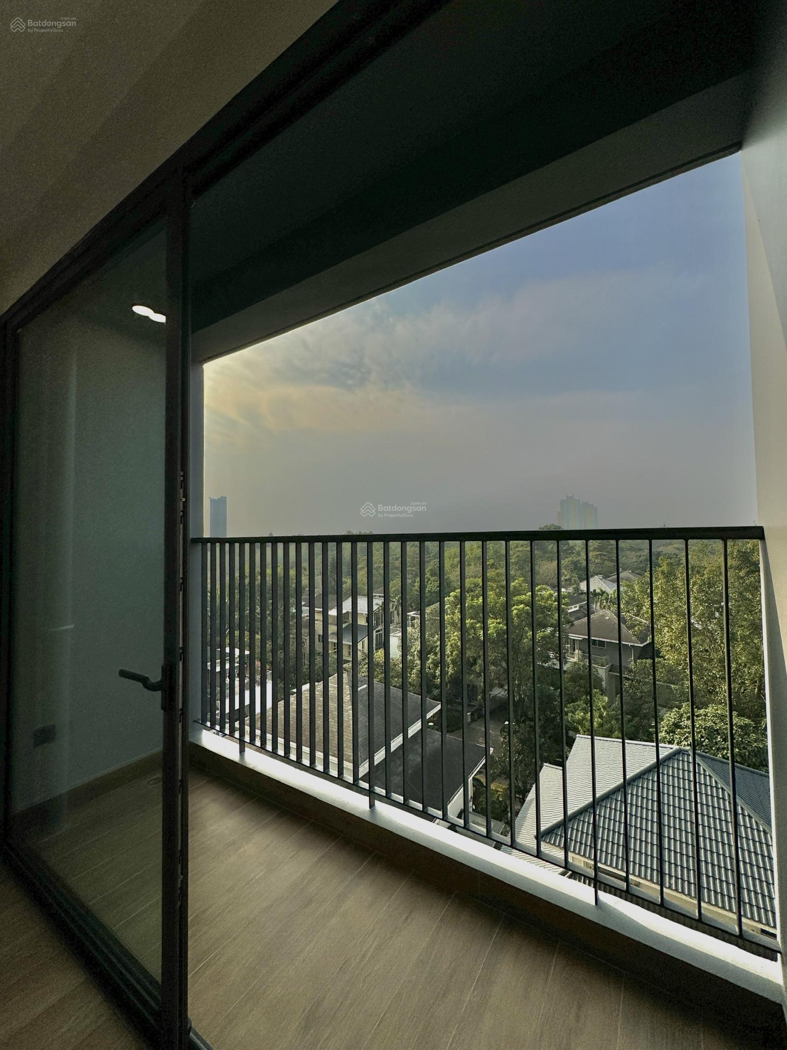 Hàng hot: Căn 3PN 97m2 Ecopark. Full giá 5.570 tỷ - sẵn đồ liền tường, view sông/ tầng trung