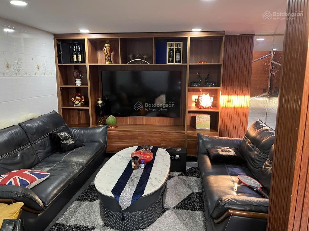 Bán nhà KDC Bình Hưng, Bình Chánh, 10x6m, 3 tầng, 4PN, kế căn góc, nhỉnh 6 tỷ