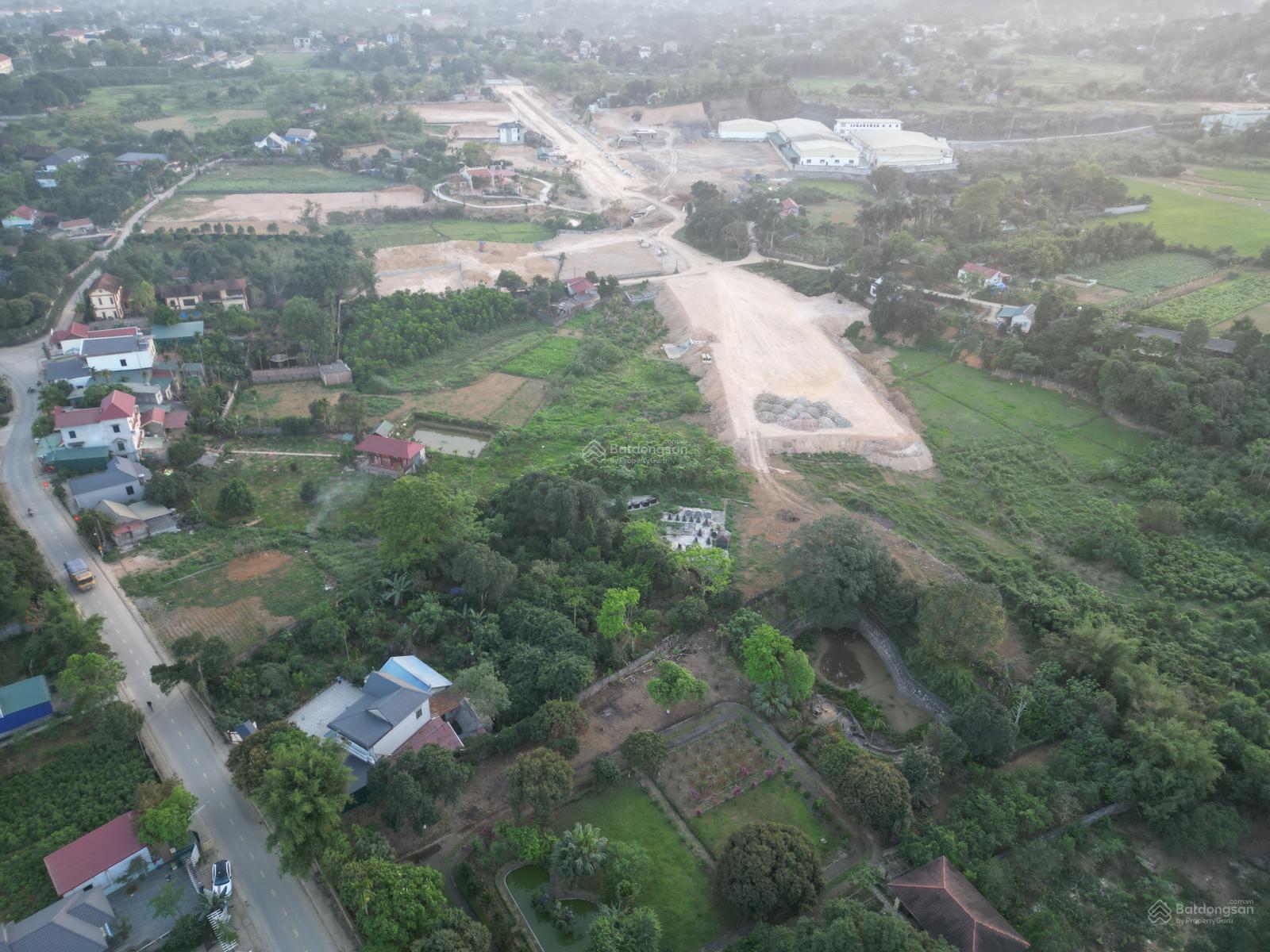Cần chuyển nhượng 1000m2 đất bám mặt đường mới Đông Dương tại Hoà Sơn, Lương Sơn, Hoà Bình Cần chuyển nhượng 1000m2 đất bám mặt đường mới Đông Dương tại Hoà Sơn, Lương Sơn, Hoà Bình