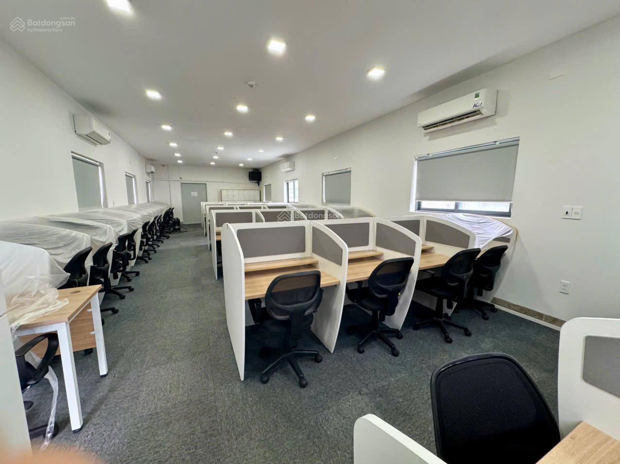 Cho thuê toà nhà 5 tầng đường Hải Phòng có thang máy, PCCC- văn phòng, kinh doanh. LH: 0905 982 *** Cho thuê toà nhà 5 tầng đường Hải Phòng có thang máy, PCCC- văn phòng, kinh doanh. LH: 0905 982 ***