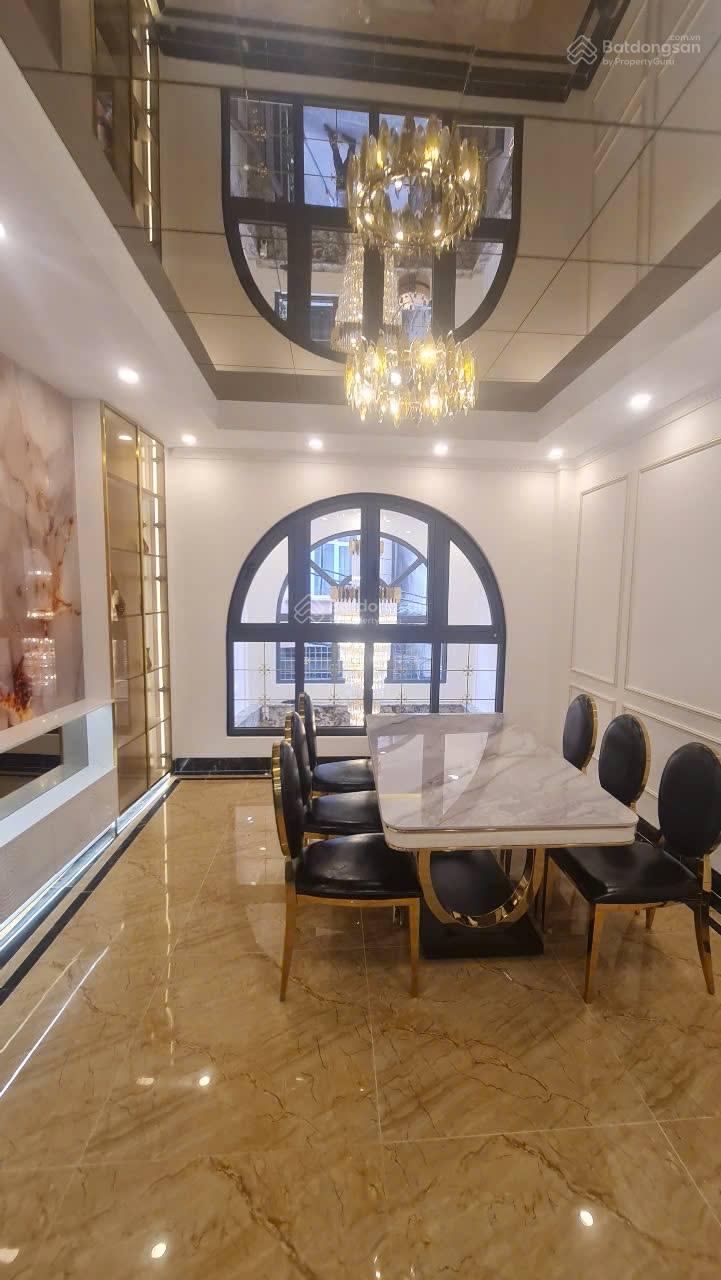 Bán biệt thự lk hàng hiếm hoàn thiện, thang máy tại KĐT Văn Phú, 19x tỷ VND, 70m2