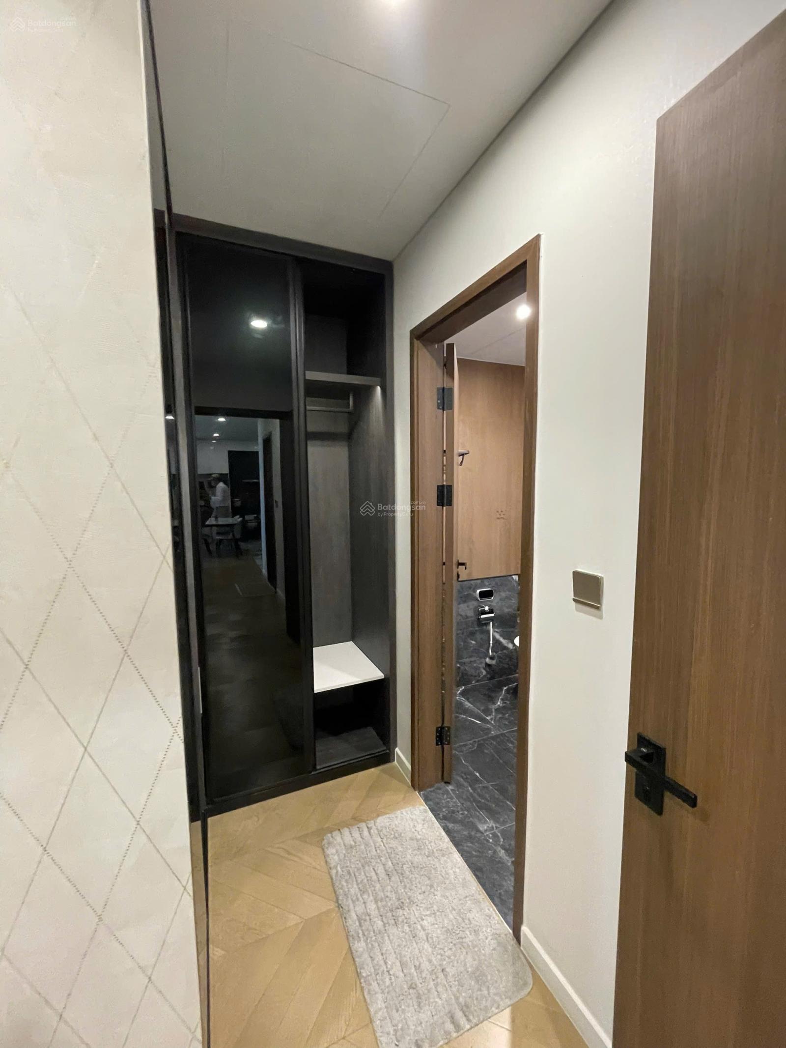 Chính chủ cần bán nhanh căn hộ 2PN Lumiere Reverside giá 9.2 tỷ tầng cao. LH 0902 896 ***