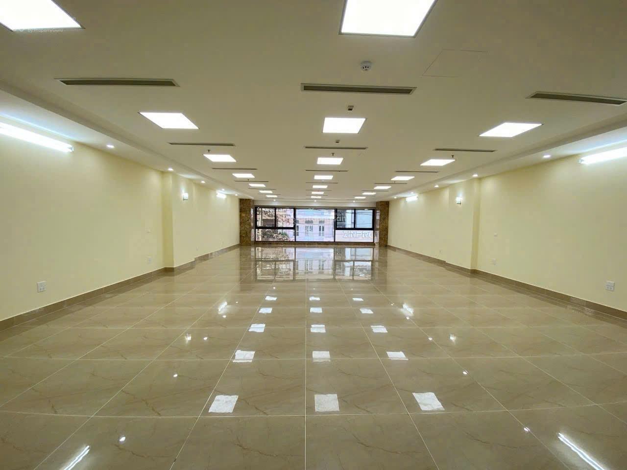 Thửa đất vàng tại Phố Huế - HBT - DT 100m2 - MT 7,2m - Lô góc - Vỉa hè rộng - Giá 34,8 tỷ Thửa đất vàng tại Phố Huế - HBT - DT 100m2 - MT 7,2m - Lô góc - Vỉa hè rộng - Giá 34,8 tỷ